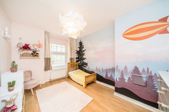 42 Hollins House, 27, Tufnell Park Road, London photo 4