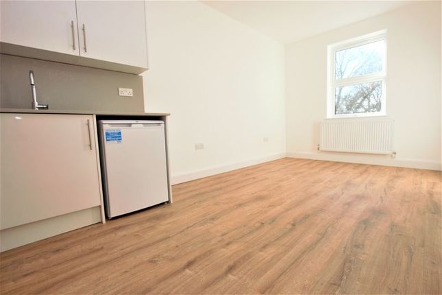 Thumbnail Property to rent in Hertford Road, Enfield