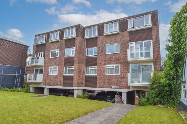 Thumbnail Flat to rent in London Road, Purbrook, Waterlooville