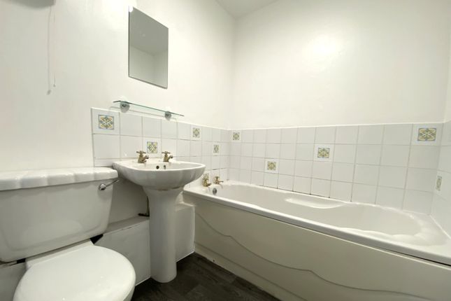 1 Queens Court, Queens Road, Slough photo 5