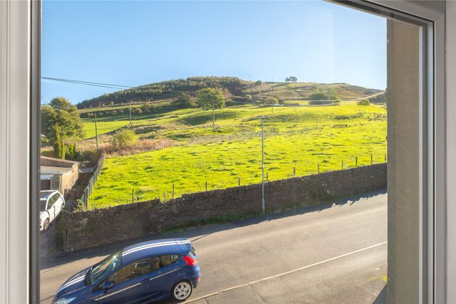 53, Binn Road, Huddersfield photo 4