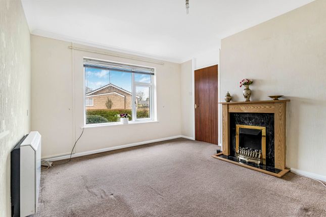 4, Church Close, Little Abington photo 2