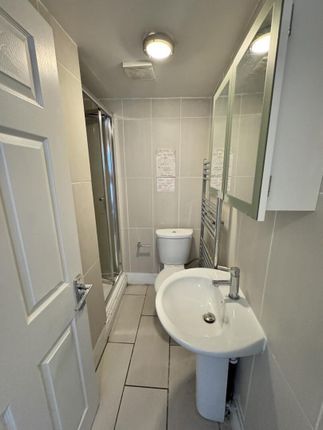 Room 1, 4 Adelaide Grove, London photo 3
