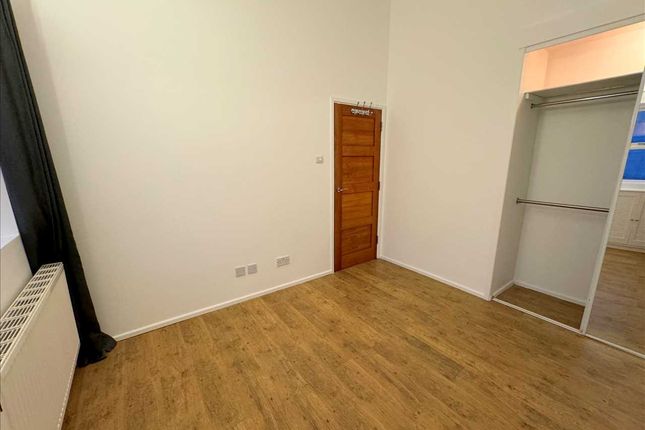 Flat to rent in St. James Road, Tunbridge Wells
