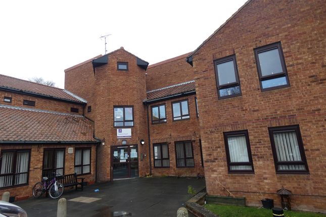 Thumbnail Flat to rent in Belford Court, Devonworth Place, Blyth