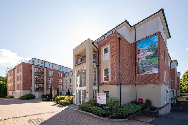 Flat to rent in Station Parade, Virginia Water
