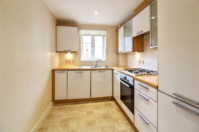 63, Barnshaw House, Aylesbury photo 3