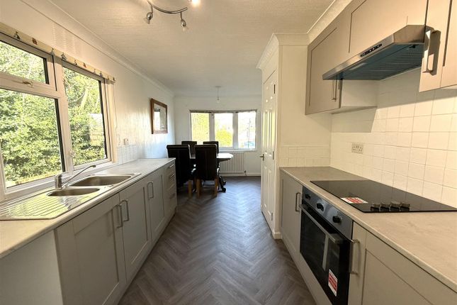 58 Lower Lodge Park, Rugeley Road, Rugeley photo 2