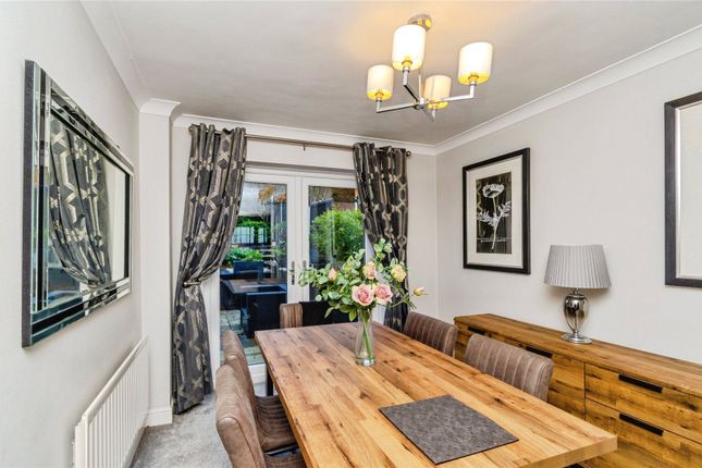 22, Brisbane Way, Staffordshire photo 4