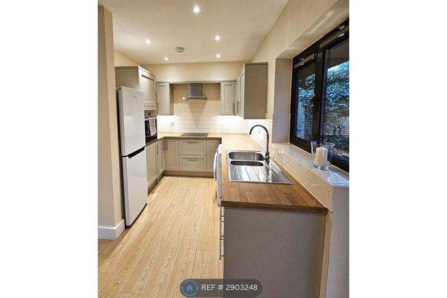 Claverton Court Queens Park Road, Chester photo 4