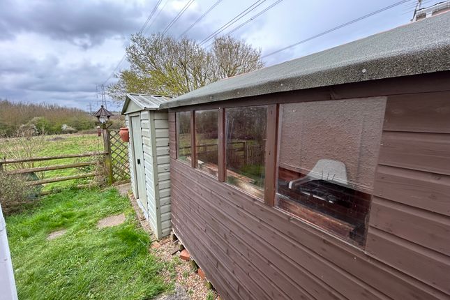Mobile/park home for sale in First Avenue, Galley Hill, Waltham Abbey