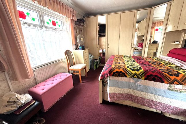 1, Burke Avenue, Port Talbot photo 5