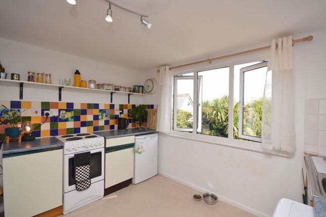 Flat 2, 1 Fairview Terrace, Newquay photo 4