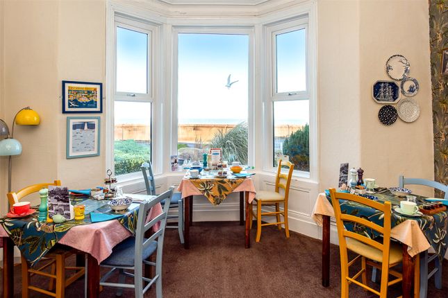 356, Marine Road East, Lancashire photo 4