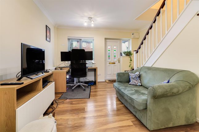 67, Speedwell Close, Cherry Hinton photo 3