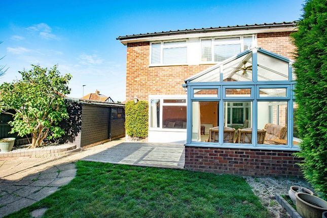 Thumbnail Semi-detached house for sale in Derry Downs, Orpington, Kent