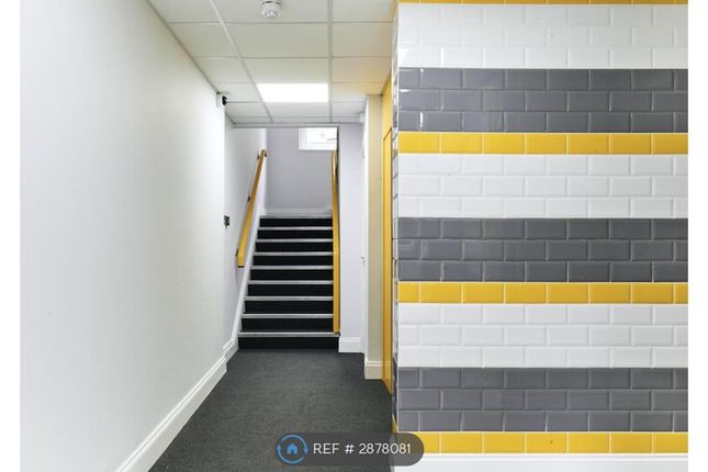 Flat, The Stack Upper George Street, Luton photo 5