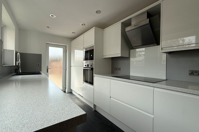 198, Conway Road, Newport photo 3