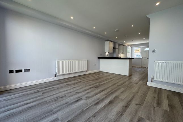 2 Susans Mews, 3a, Susans Road, EASTBOURNE photo 2