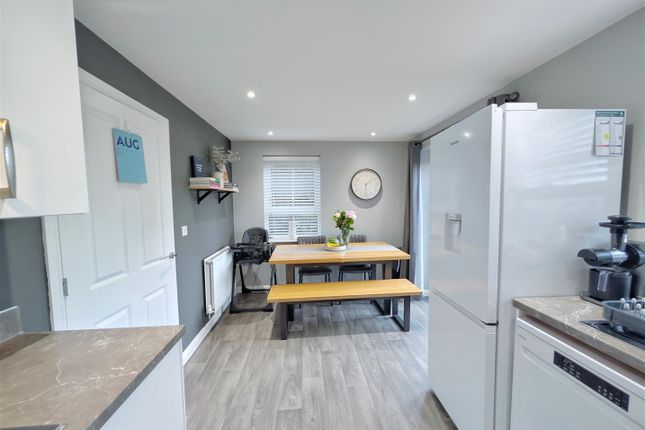 26, Cooke Way, Lydney photo 4