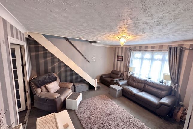 1 Ritch Road, Snodland photo 2