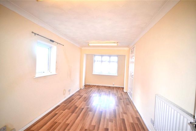 24 Royston Parade, Royston Gardens, Redbridge photo 5