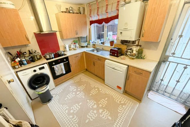 Thumbnail Terraced house to rent in Park View Road, Tottenham