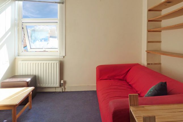 Room to rent in Cowley Road, Oxford