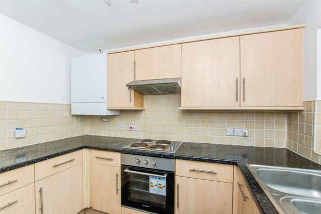 23, Sayers Crescent, Wisbech photo 4