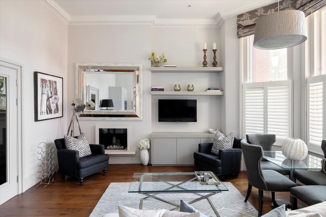 Thumbnail Flat for sale in Cranley Gardens, London