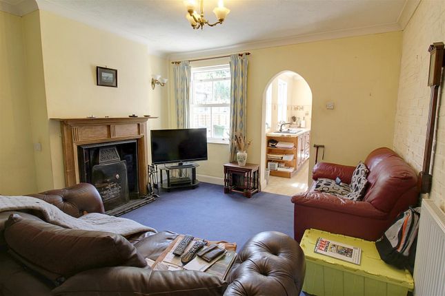 2, Clarence Road, Berkhamsted photo 4
