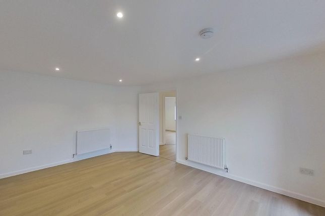 25/5, Greenpark, Edinburgh photo 2