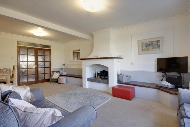 21, Dale Road, Swanland photo 2