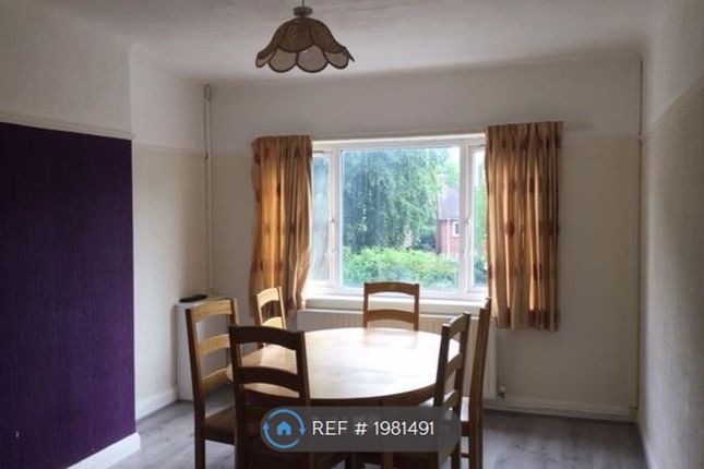 Flat to rent in Village Road, Heswall, Wirral
