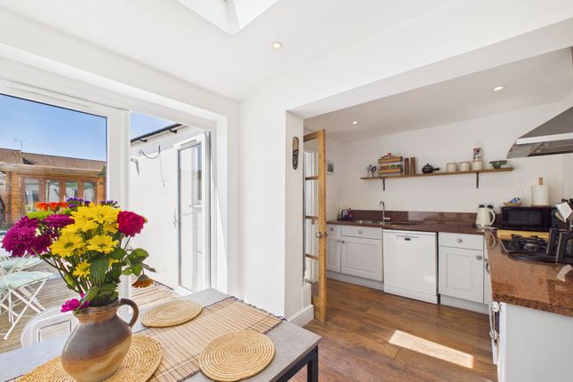14 Roman Road, Cheltenham photo 3