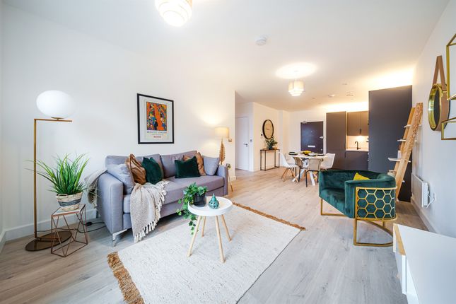Thumbnail Flat for sale in Odyssey Place, Clivemont Road, Maidenhead