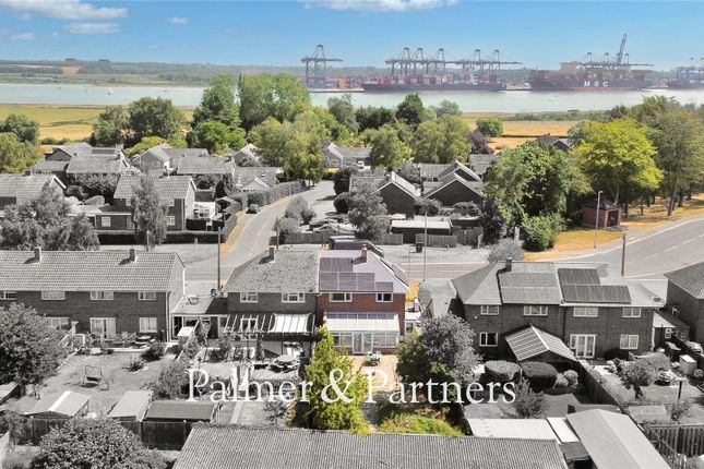 4, Visdelou Terrace, Suffolk photo 2
