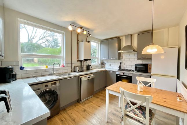 8 Queen Mary Road, Stoke-On-Trent photo 2