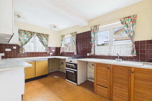 Cowley Drive, Lancing photo 4
