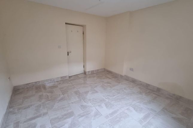 Flat 30, St Clements Court, 94 Fosse Lane, Leicester photo 4