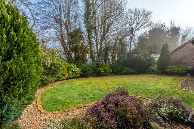 17, Russet Way, Dorking photo 3