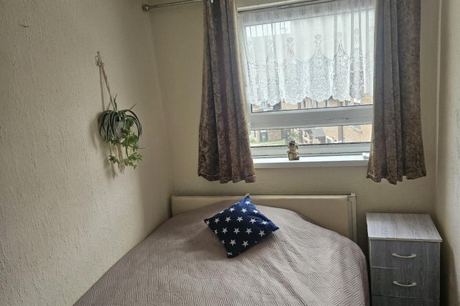 Thumbnail Shared accommodation to rent in Newham, 4Eb, UK