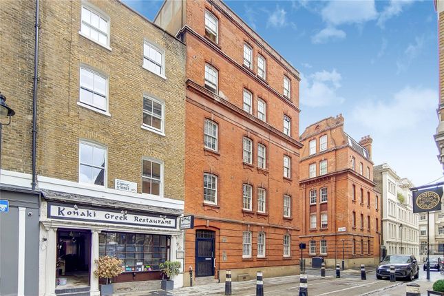 Flat to rent in Coptic Street, London