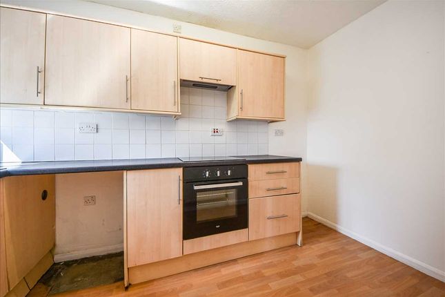 157, Senwick Drive, Wellingborough photo 3