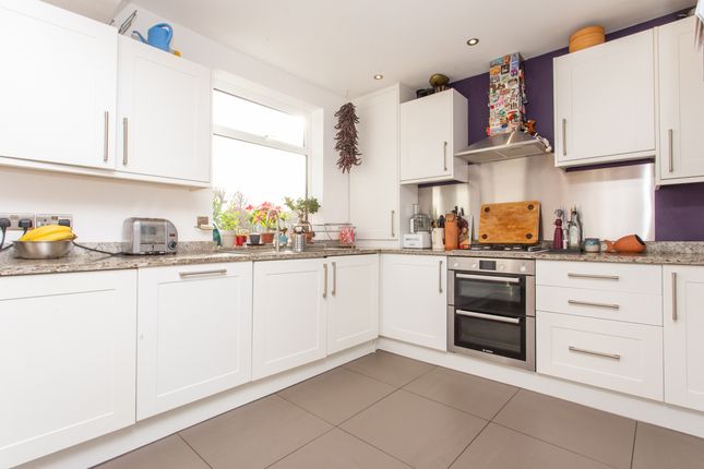 3, Milton Close, Kent photo 3