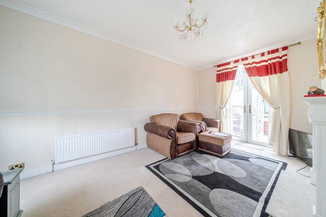 68, Adlington Road, South Yorkshire photo 4