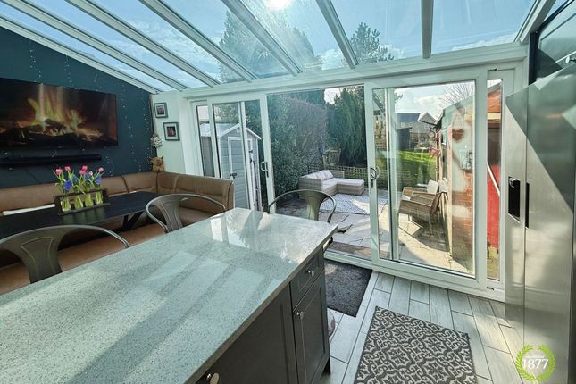 379 Rossendale Road, Burnley photo 3