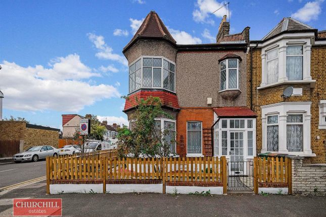 Property to rent in Essex Road, Leyton