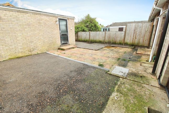 Semi-detached bungalow to rent in Jennings Way, Diss