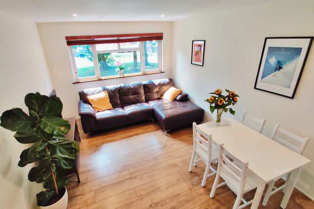 2 bed flat for sale in Barn Lea, Mill End, Rickmansworth WD3
